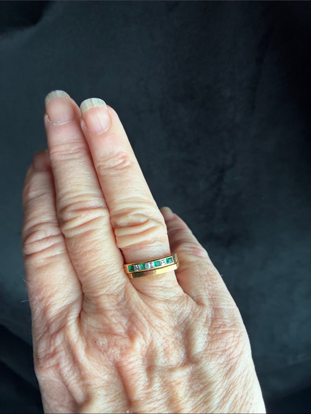Gold wedding ring set